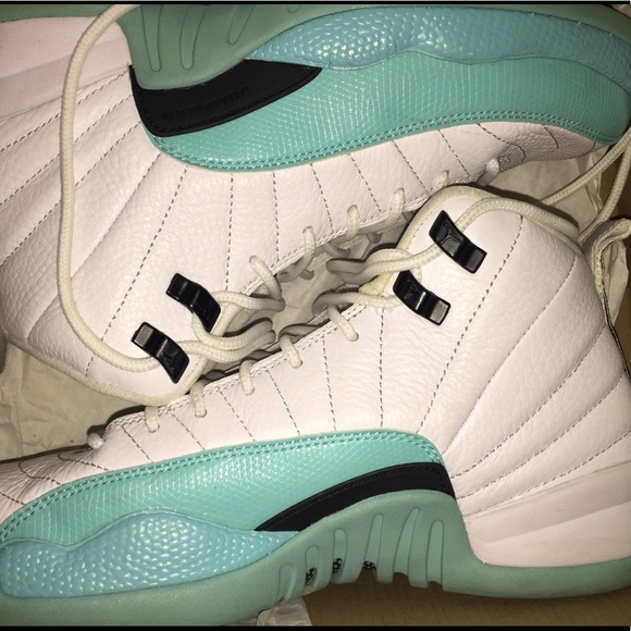 Air Jordan 12 - Picture 5 of 6